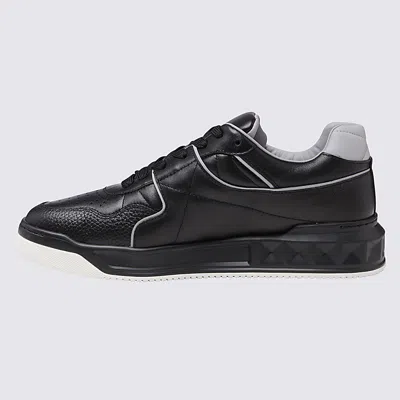Valentino Garavani One Stud Sneaker In Nappa Leather In Black