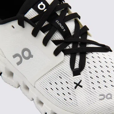 On Cloud X 4 Ivory / Black 3we30070791 Women's In White