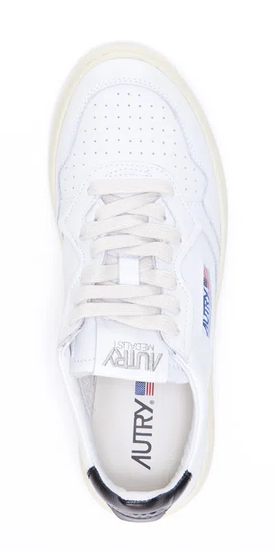 Autry Sneakers Light And Natural In White