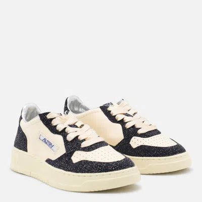 Autry Beige And Blue Leather Medalist Low Sneakers