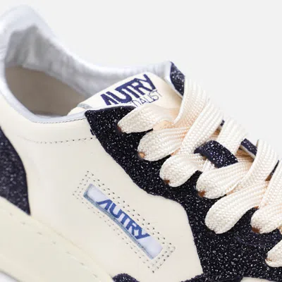 Autry Beige And Blue Leather Medalist Low Sneakers