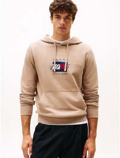 Tommy Hilfiger 1985 Flag Graphic Hoodie In Nude