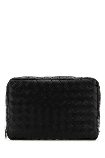 Bottega Veneta Men Black Leather Large Intrecciato Beauty Case In Black