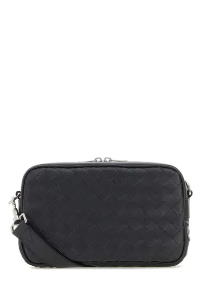 Bottega Veneta Men Slate Leather Crossbody Bag In Black
