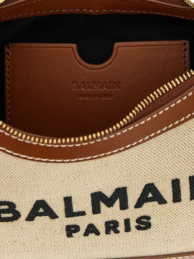 Balmain Shoulder Bag With Adjustable Strap And Chain Detail In Sand