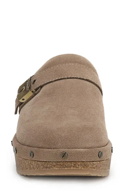 Dr. Scholl's Women's Original Flex Clog Round Toe Shoes In Brown