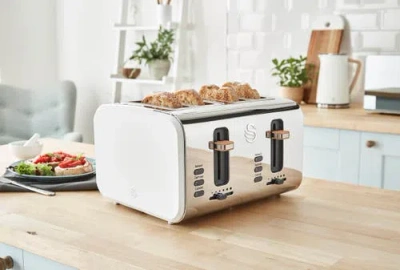 Swan Nordic Four Slice Toaster In Metallic