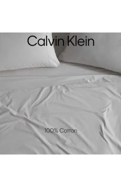 Calvin Klein 200 Thread Count Cotton Percale Sheet Set In Gray