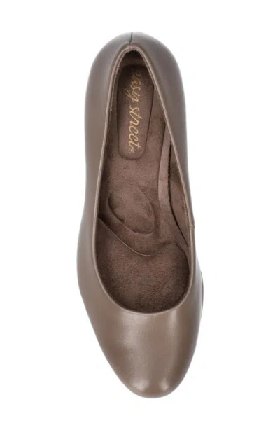 Easy Street Women's Equinox Platform Slip-on Pumps In Brown