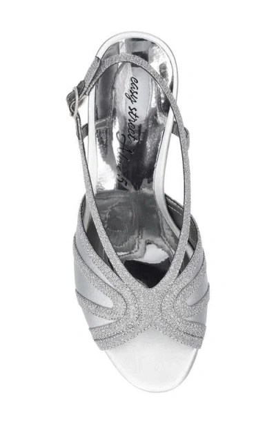 Easy Street Womens Starlight Heeled Sandals In Nude