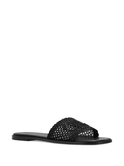 Chloé Soleil Woven Strap Flat Sandals In Black