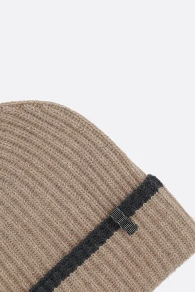 Brunello Cucinelli Cashmere Beanie With Monile In Gray