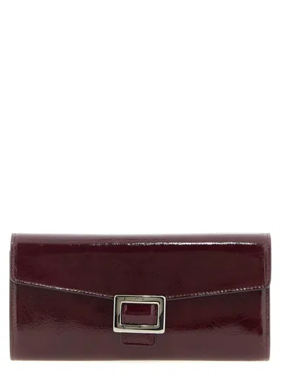 Roger Vivier Glossy Chain Strap Wallet With Metal Buckle In Purple