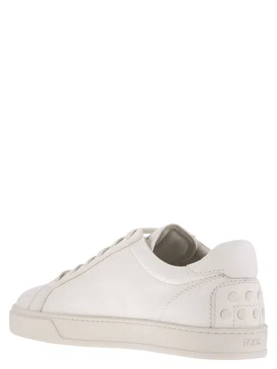 Tod's Lace-up In White
