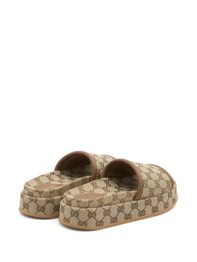 Gucci Gg Pattern Platform Sandals In Neutral