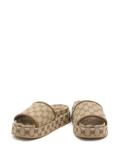 Gucci Gg Pattern Platform Sandals In Neutral