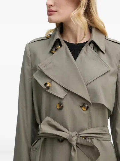 双排扣束腰风衣