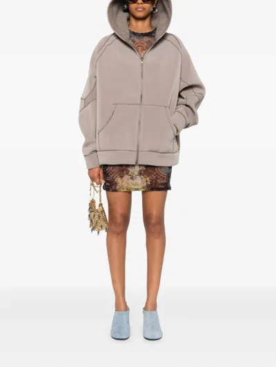 对比缝线连帽夹克