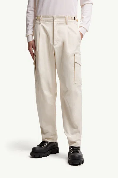 Moncler Cargo-pocket Regular Trousers In Neutral