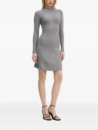 罗纹中长连衣裙