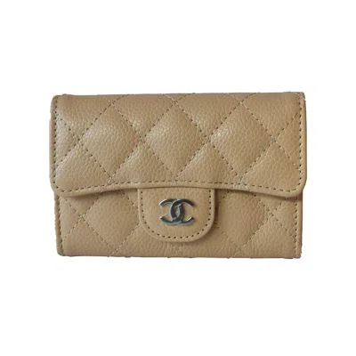 Pre-owned Chanel Cc Quilted Caviar Flap Card Holder Wallet Beige Silver