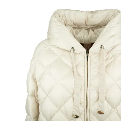 Max Mara Padded Jacket With Diamond Pattern Hood In Neutral