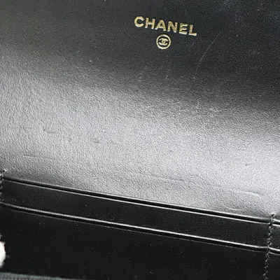 Pre-owned Chanel Black Grained Calfskin Wallet (bi-fold) ()