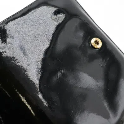 Pre-owned Chanel Black Patent Leather Wallet (bi-fold) ()