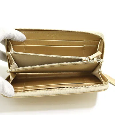 Pre-owned Chanel Gold Leather Wallet (bi-fold) ()