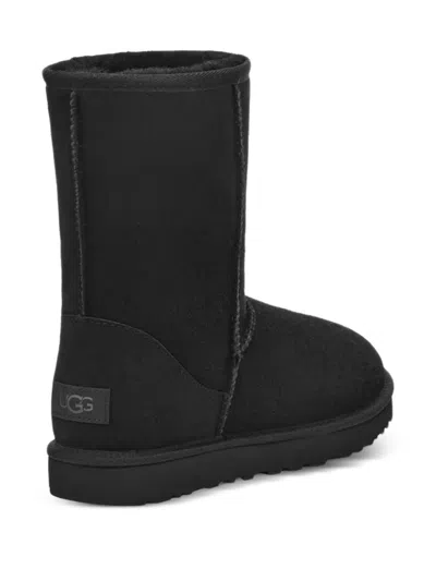 Ugg W Classic Short Ii Shoes In Black