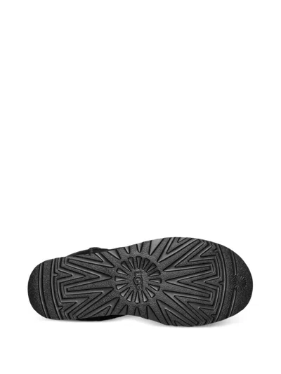 Ugg W Classic Short Ii Shoes In Black
