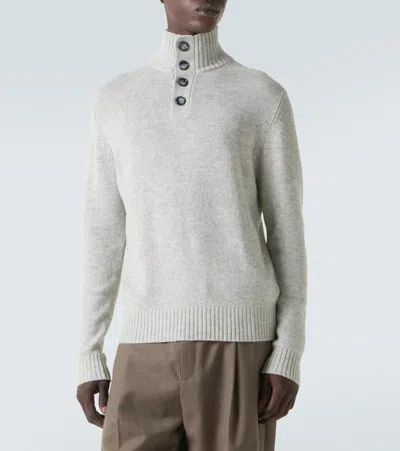 羊毛与羊绒高领毛衣