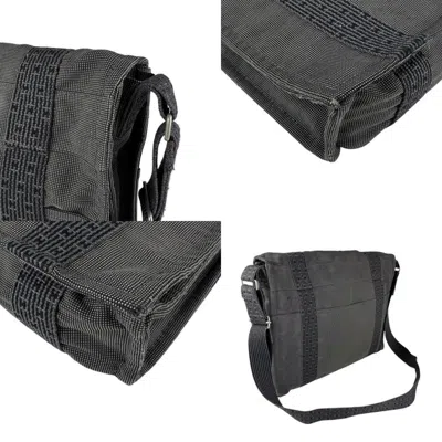 Pre-owned Hermes Her Line Gray Nylon Canvas Shoulder Bag ()