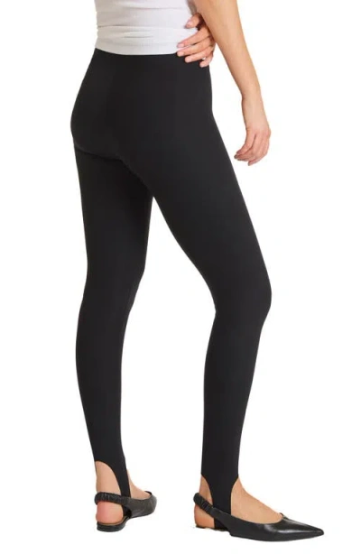 Commando Neoprene Stirrup In Black
