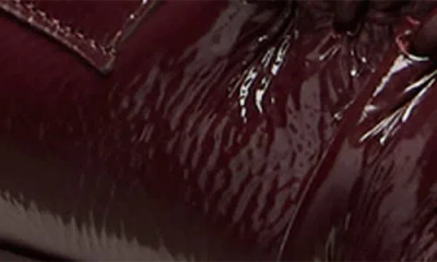 Stuart Weitzman Britt Crinkled Patent Leather Bow Loafers In Purple