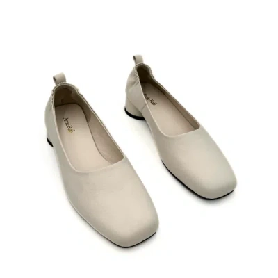 Amie Rafa Planner Block Kitten Heel In Brown