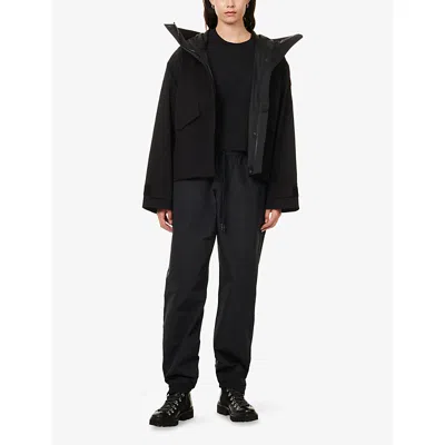 Canada Goose Womens Black Tofino Logo-patch Woven Rain Jacket In Black