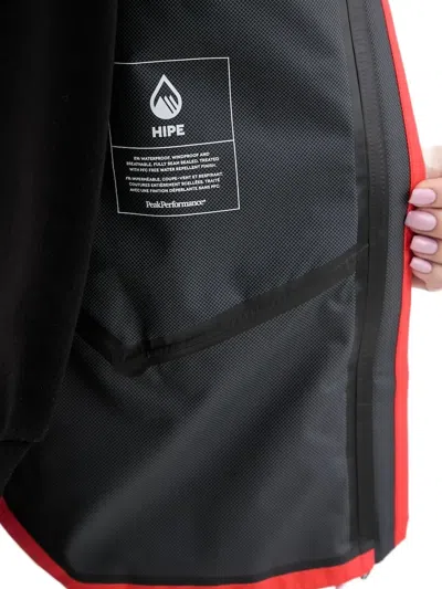 Peak Performance Zip-front Panelled Gilet In Red