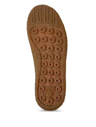 Camper Peu Terreno In Brown