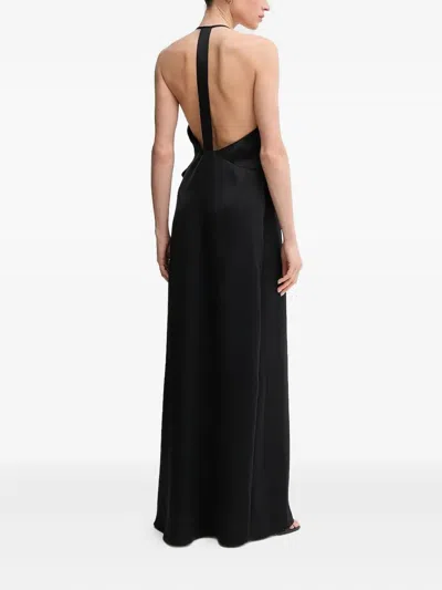 挂脖裹身式设计超长连衣裙