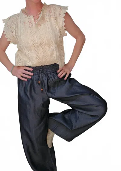 Thml Boho Breezy Wide Leg Pants In Indigo Wash In Black