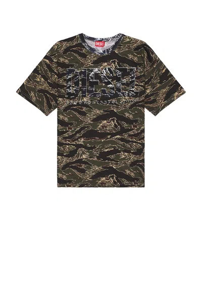 Diesel T-boxt-t22 Tiger-stripe Logo T-shirt In Brown