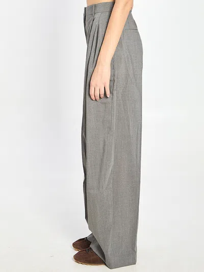 Jacquemus Curvo High-rise Cotton-blend Straight-leg Pants In Gray