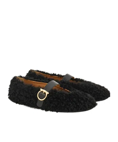 Ferragamo Shearling Ballet Flats In Black