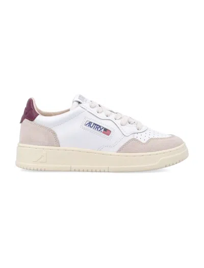 Autry Low Sneaker With Contrast Heel Tab In White
