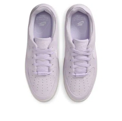 Nike (wmns)  Air Force 1 Sage Low 'barely Grape' In Purple