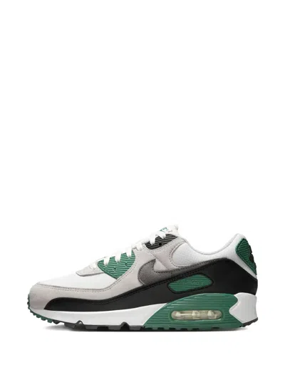 Nike Air Max 90 Sneaker In White
