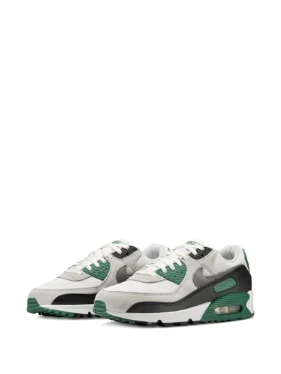 Nike Air Max 90 Sneaker In White