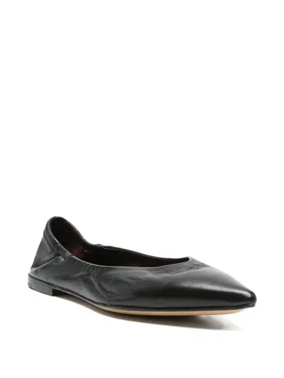 Pomme D'or Glove Pointed-toe Leather Ballet Flats In Black