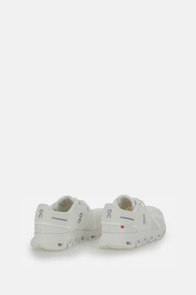 On Running Cloud 6 Sneaker In White